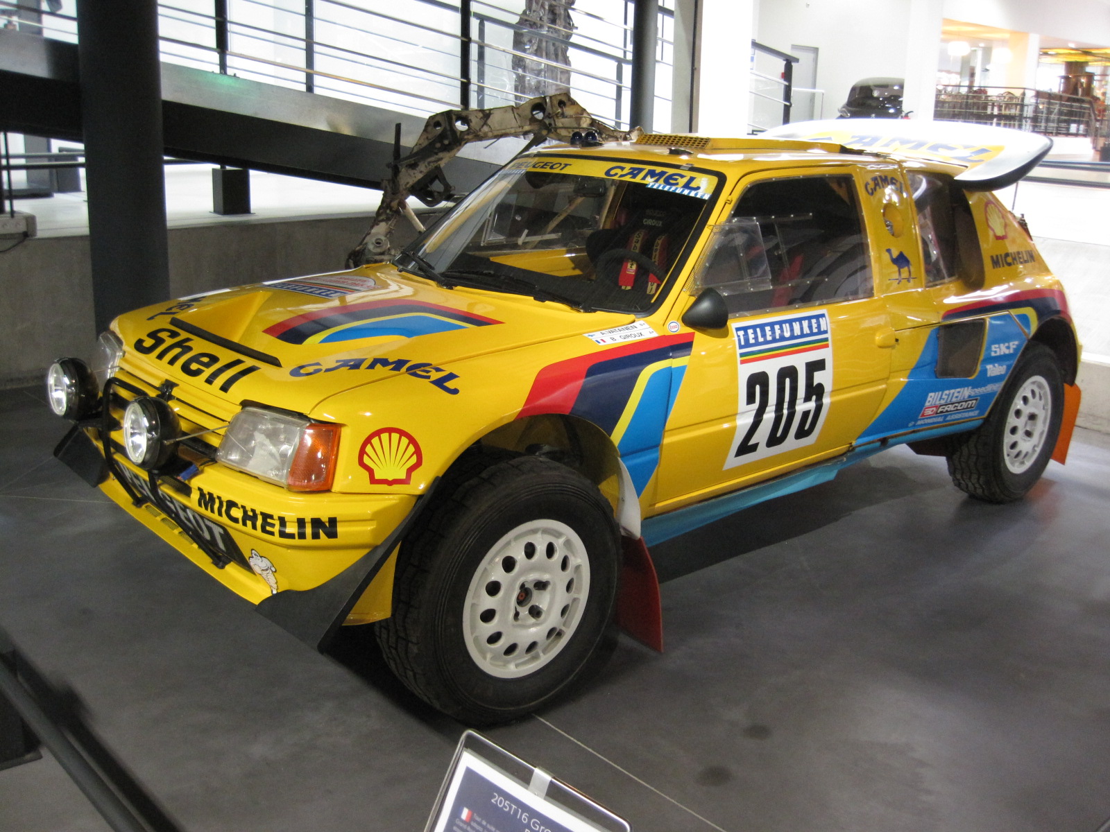 Peugeot_205_Turbo_16_Dakar_01.JPG