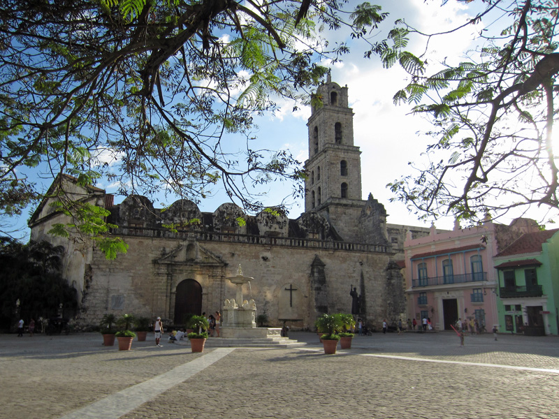 Plaza de San Francisco, Old Havana.jpg