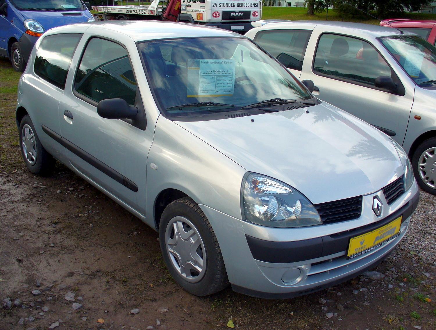roem overdracht rijk File:Renault Clio II 1.2 Confort Authentique Facelift.JPG - Wikimedia  Commons