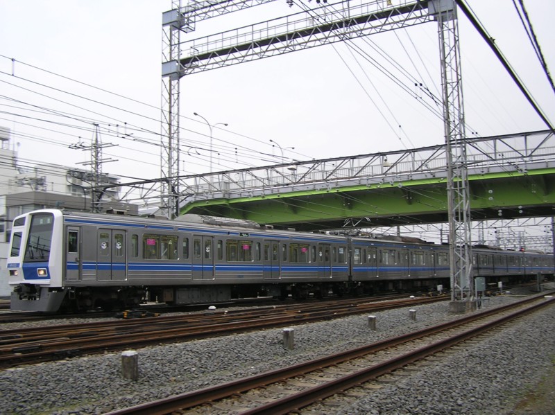 File:Seibu6103F.jpg