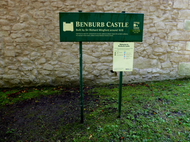 File:Sign, Benburb Castle - geograph.org.uk - 5532999.jpg