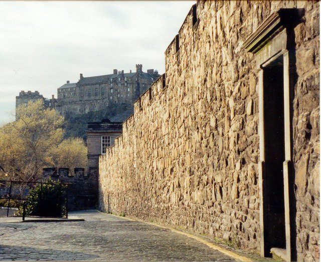 File:Telfer Wall - geograph.org.uk - 131729.jpg