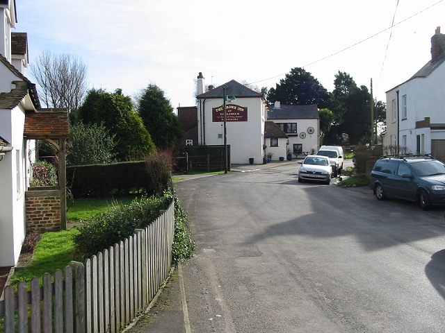 File:The Crown at Finglesham - geograph.org.uk - 680205.jpg