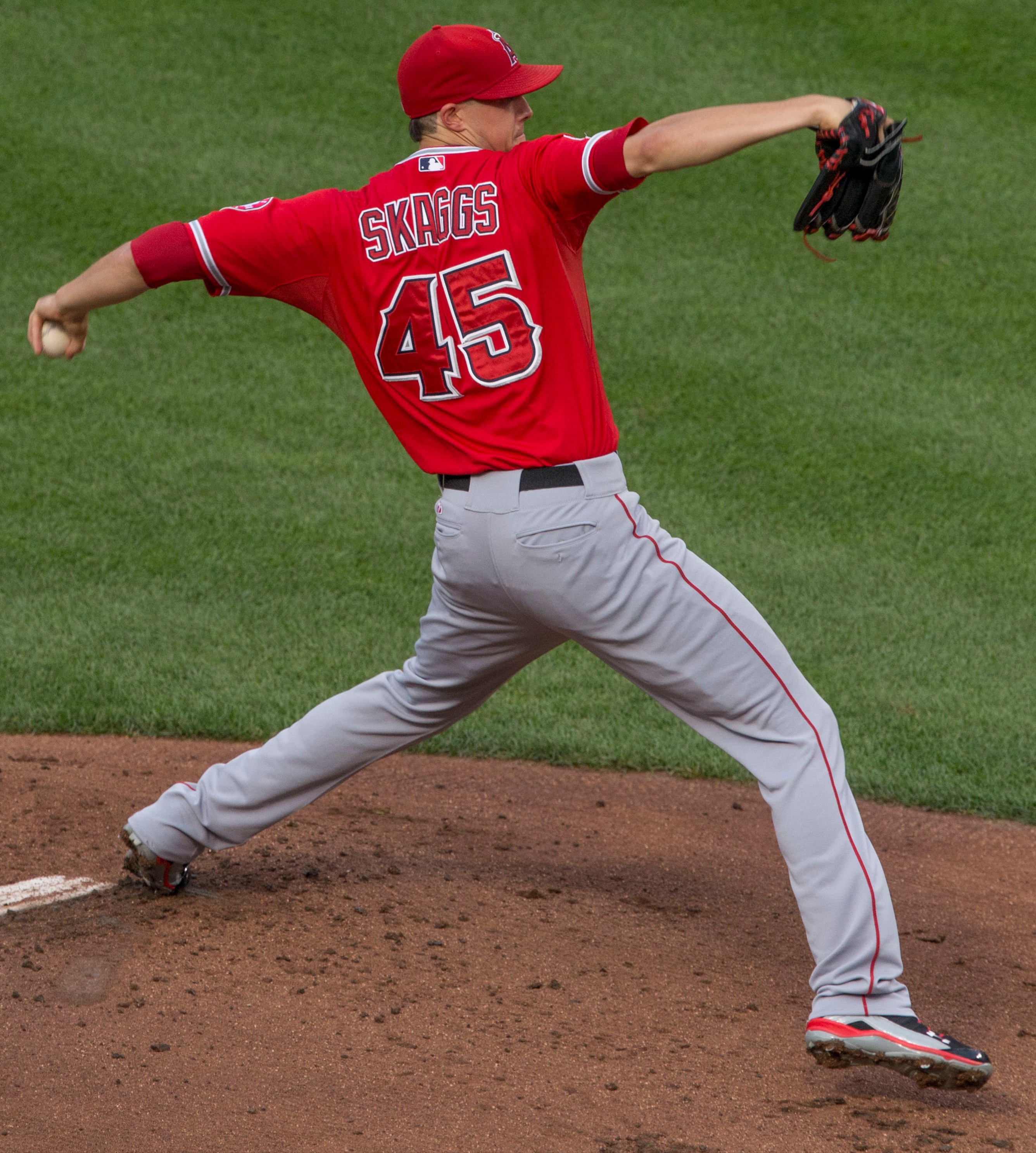 Angels pitcher Tyler Skaggs died of fentanyl, oxycodone, alcohol