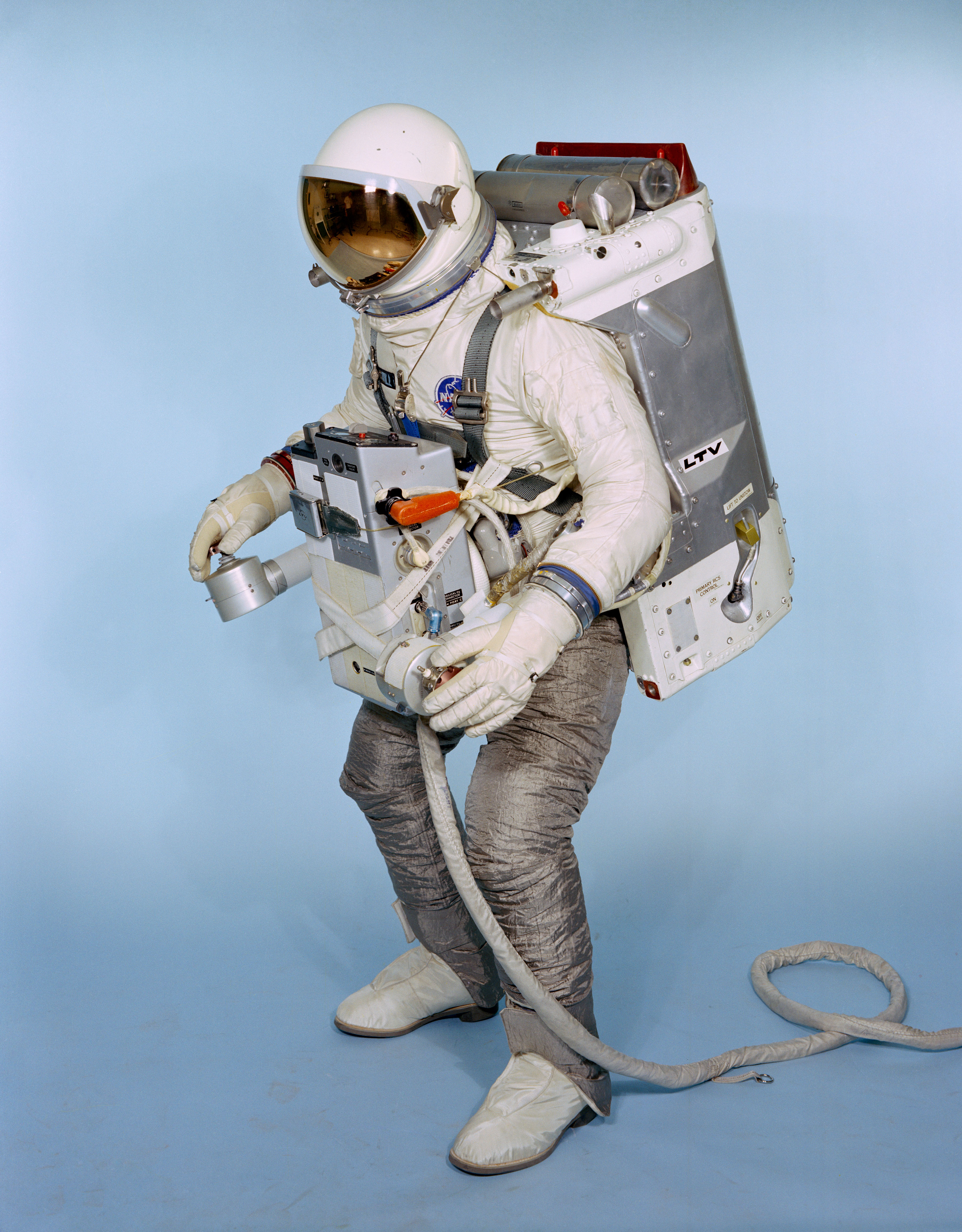 Gemini G4C Space Suit—1966 > National Museum of the United States