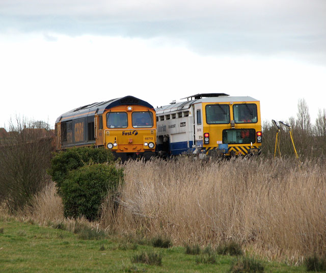 File:Work on the railway line south of Limpenhoe Hill - geograph.org.uk - 1754350.jpg