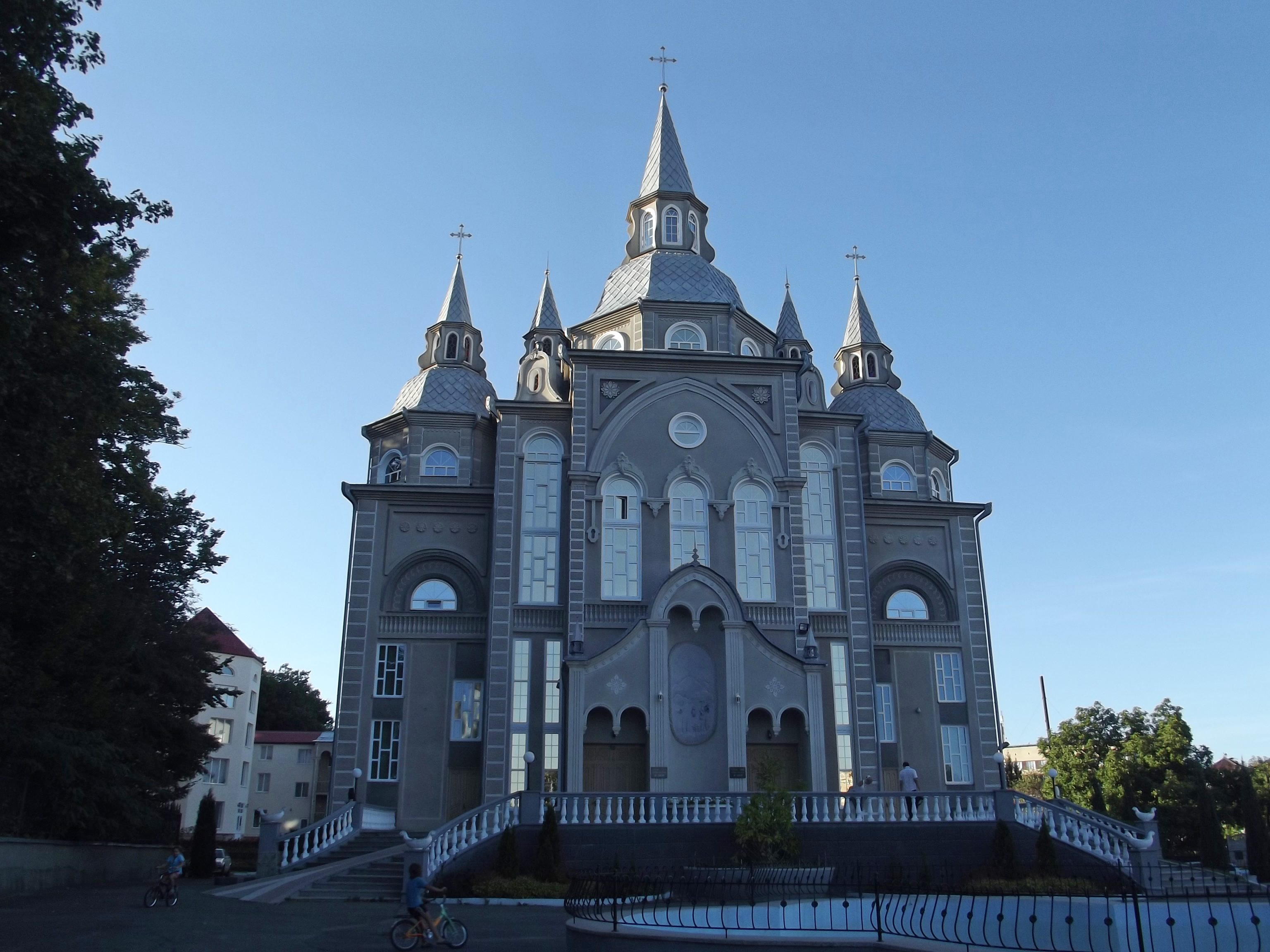 Винница. Винница Украина. Винница памятник Винница Vinnitsa. Винница Баптистская Церковь. Винница (Винницкая область) достопримечательности.