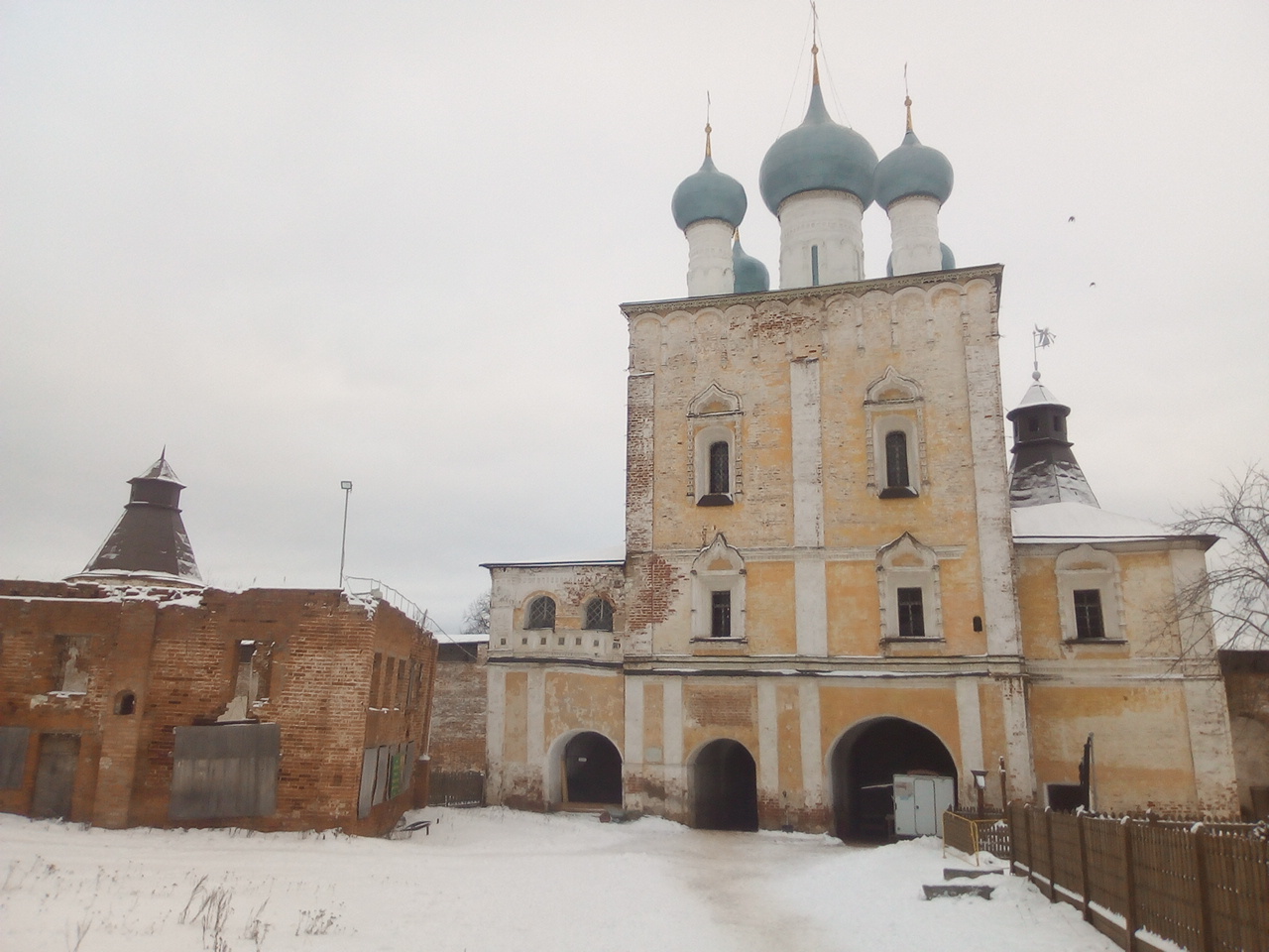 Надвратная Церковь в Великом Новгороде