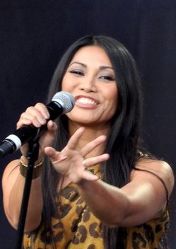 Anggun Wikipedia