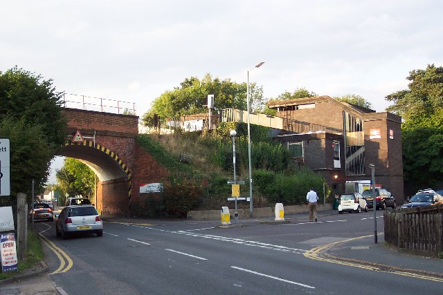 File:Ash Vale station and bridge - geograph.org.uk - 55848.jpg