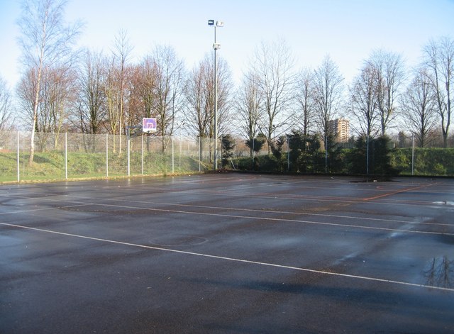 File:Basketball Courts - Vyne School - geograph.org.uk - 1070593.jpg