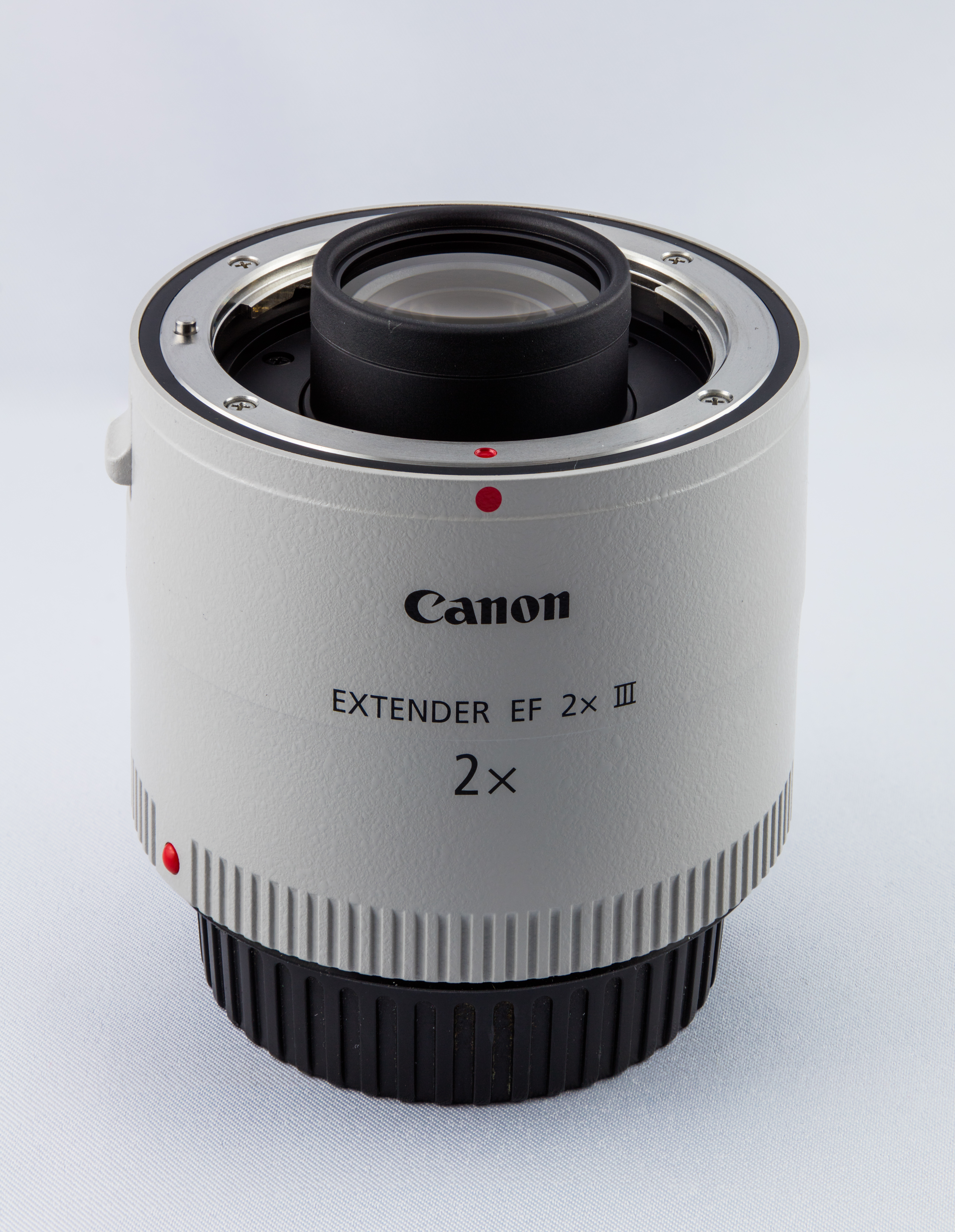 File:Canon Extender EF 2x III, 2017-02-05, DD FS.jpg - Wikimedia