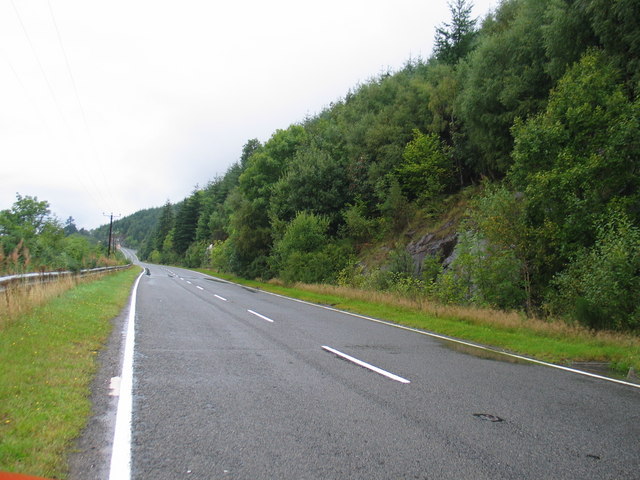File:Clear road ahead on the A82. - geograph.org.uk - 253824.jpg -  Wikimedia Commons