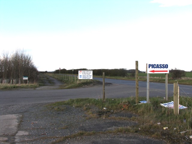 File:Entrance to industrial area on disused RAF Melton Mowbray airfield - geograph.org.uk - 745004.jpg