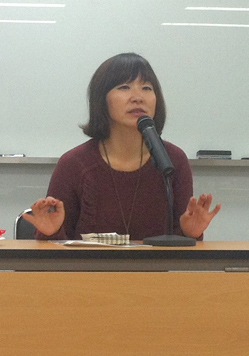 <span class="mw-page-title-main">Eun Heekyung</span> South Korean writer (born 1959)