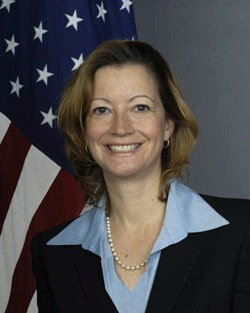 <span class="mw-page-title-main">Heidi Crebo-Rediker</span> American economist