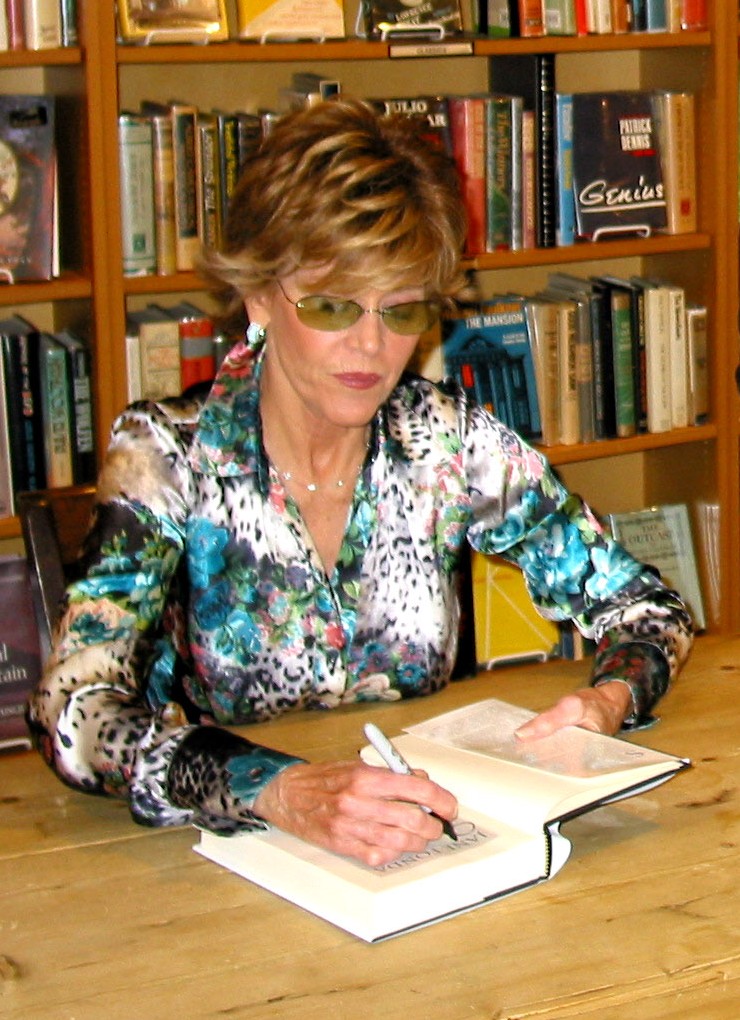 Jane Fonda 2005.jpg