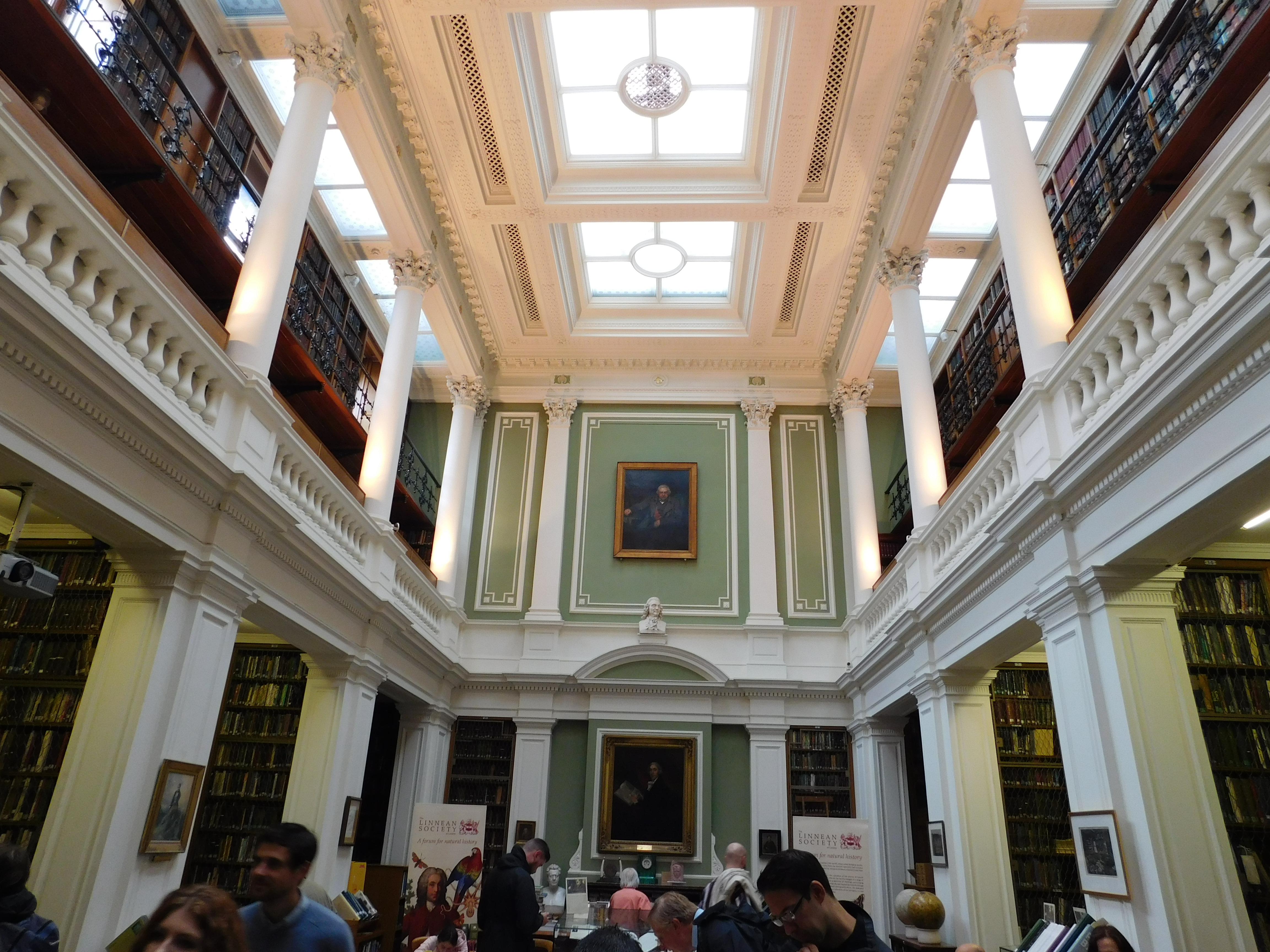 Библиотека 19. Linnean Society of London.