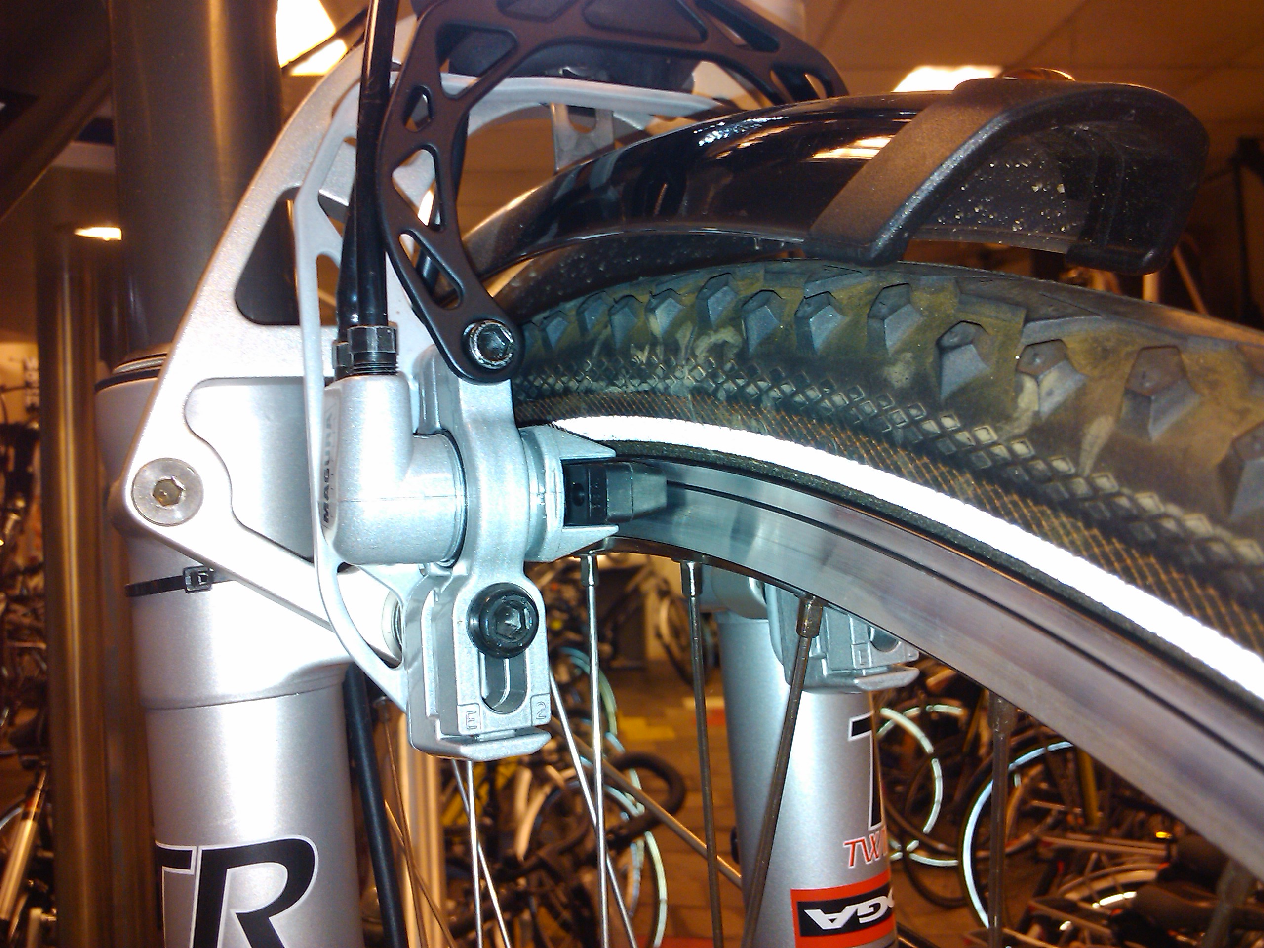 mountain bike rim brakes