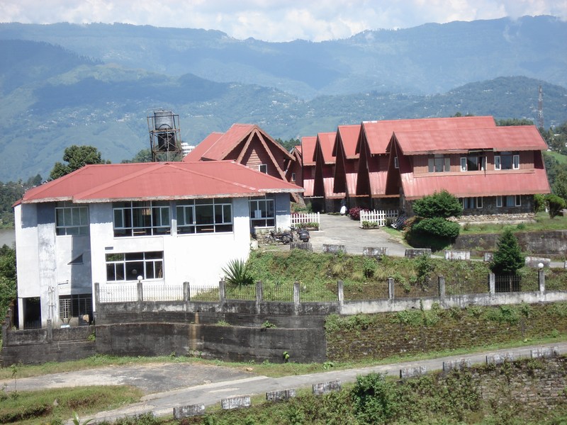 File:Mirik-Motel.JPG