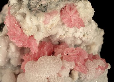 File:Quartz-Rhodochrosite-denv08-14c.jpg