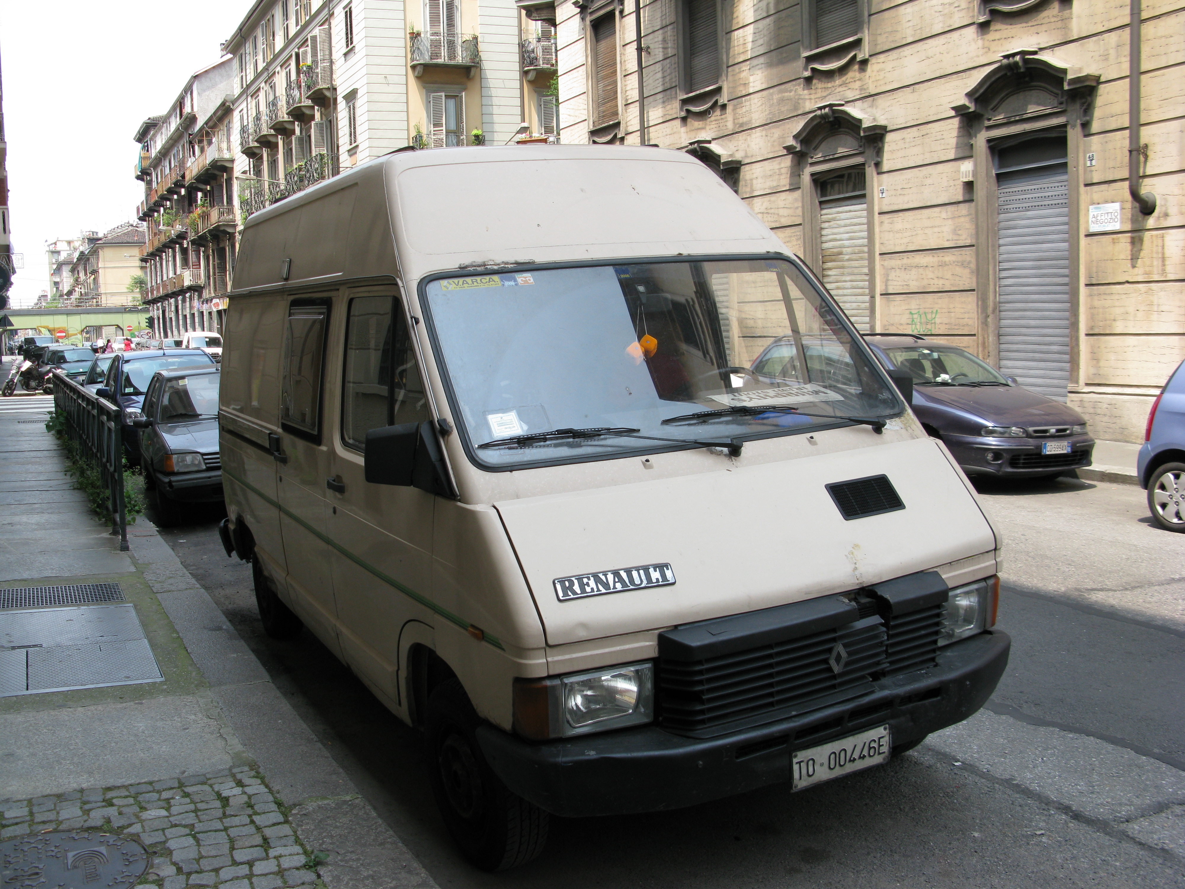 File:Renault Trafic (14161091197).jpg - Wikimedia Commons