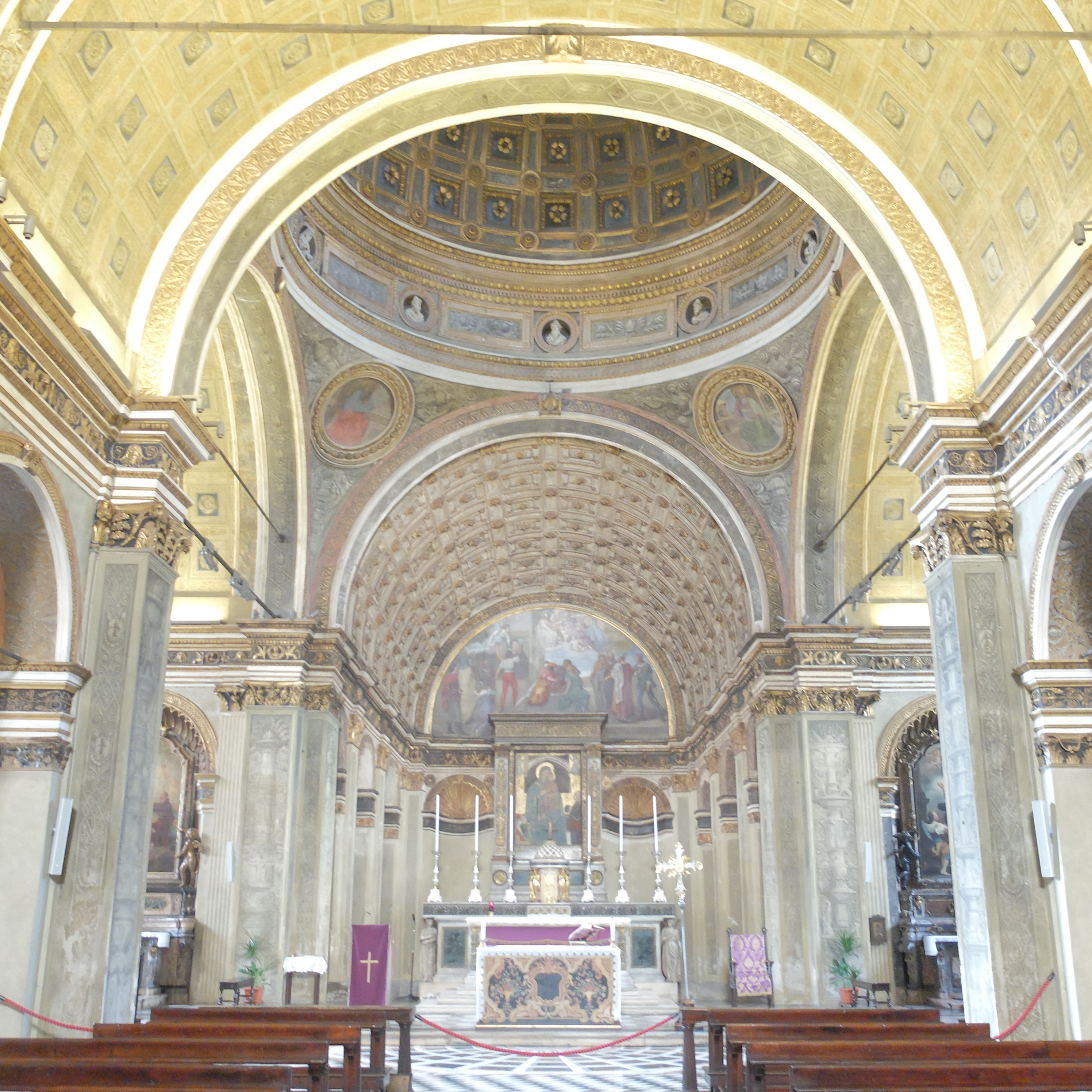 File:Santa Maria presso San Satiro - Finto Coro del Bramante   - Wikimedia Commons