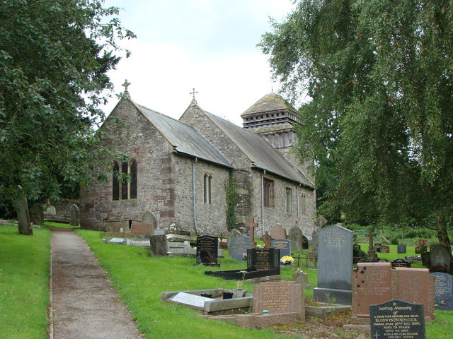 Delwedd:St. David's church and churchyard, Llanddewi Rhydderch - geograph.org.uk - 1418653.jpg