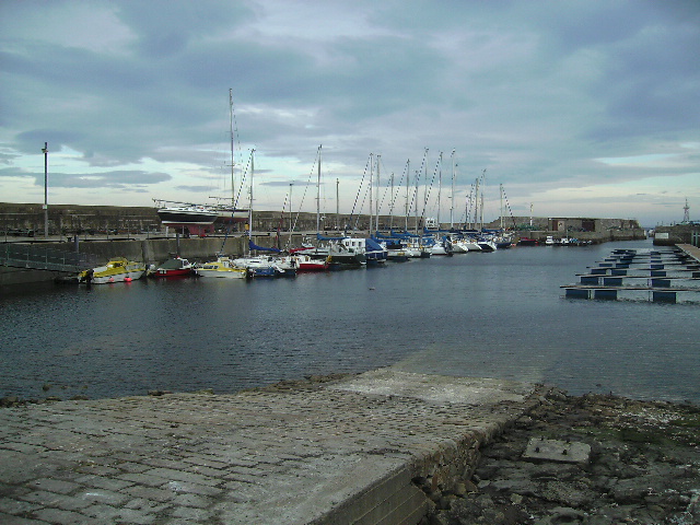 File:The Harbour at Lossiemouth - geograph.org.uk - 574289.jpg