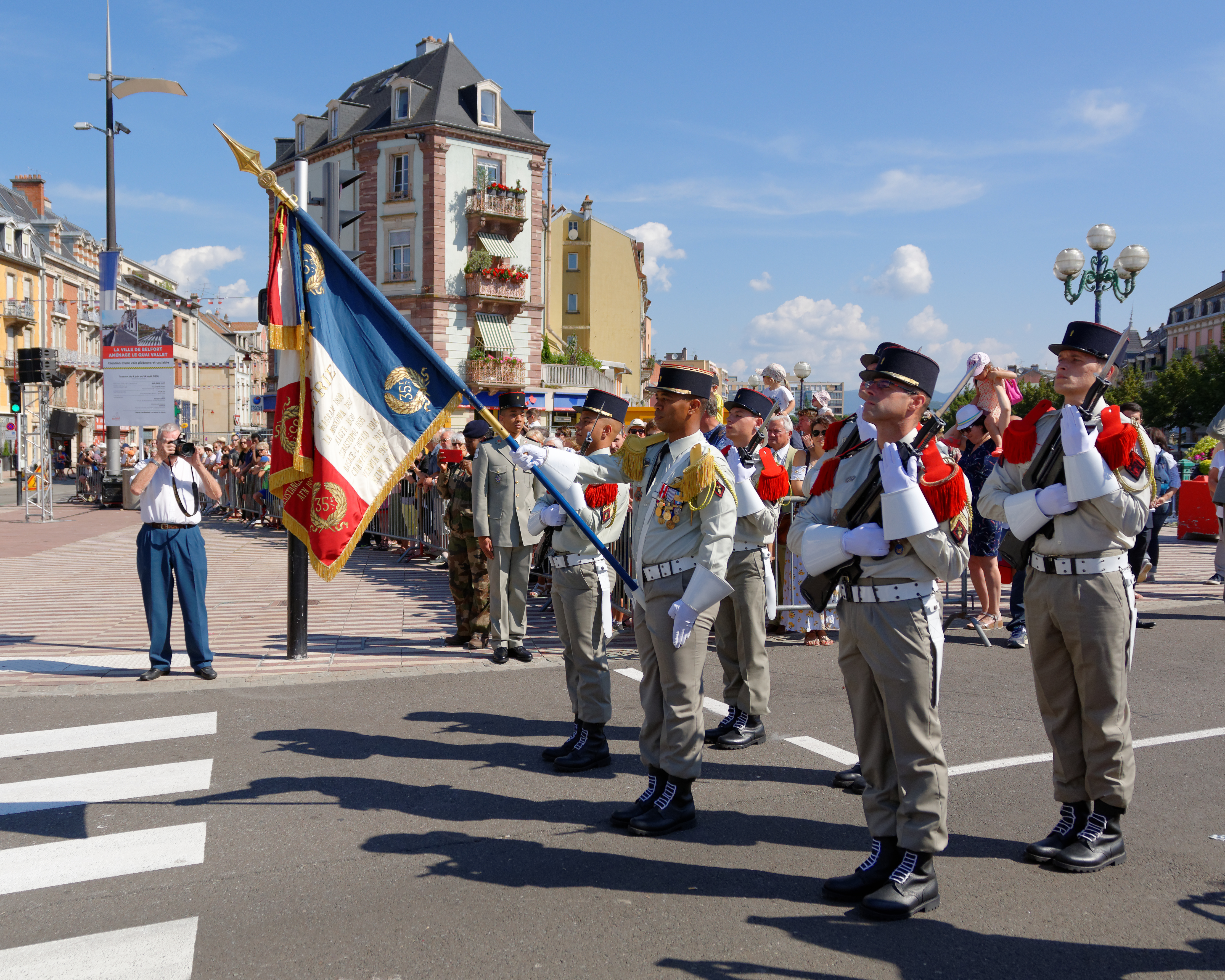 File:2018-07-14 10-29-51 defile-belfort.jpg - Wikimedia Commons