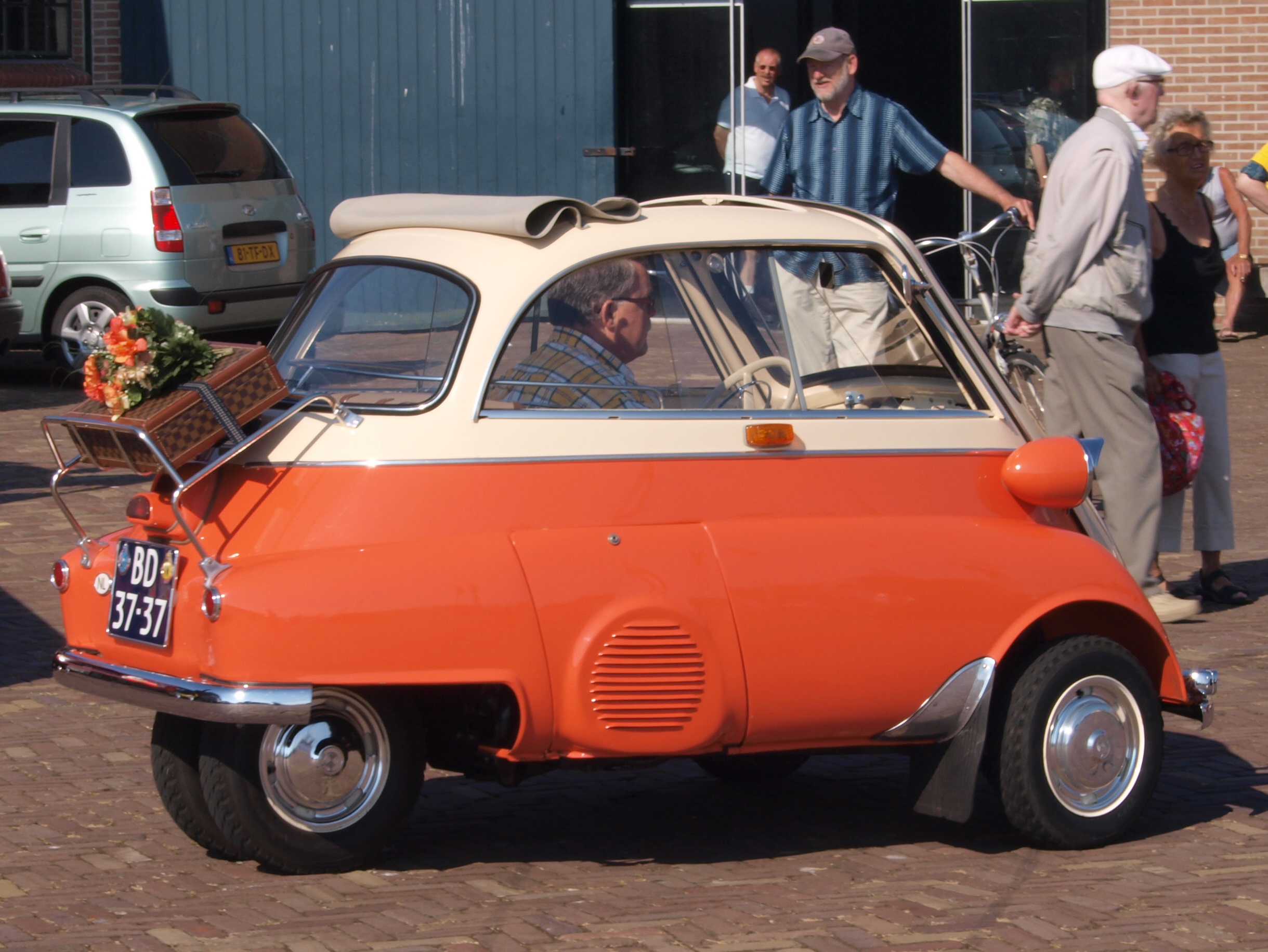 Image Result For Bmw Isetta For