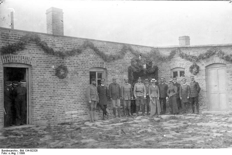 File:Bundesarchiv Bild 134-B2328, Tsingtau, Prinz Heinrich in Tsangkou.jpg