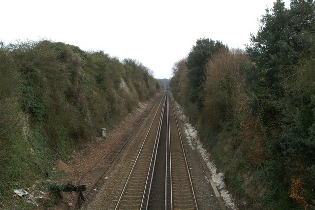 File:Cutting on the London-Dover line - geograph.org.uk - 156338.jpg