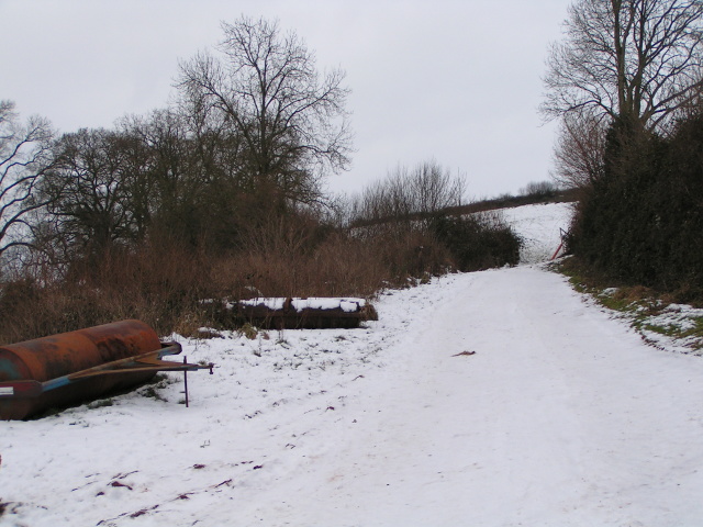 File:Farm track back to Bidwell - geograph.org.uk - 1657702.jpg