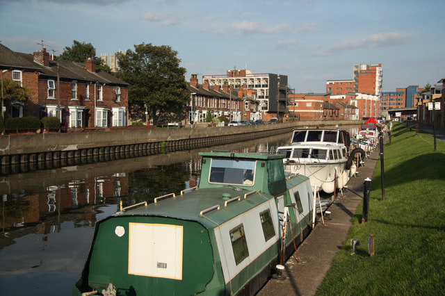 Fossdyke moorings - geograph.org.uk - 2043672