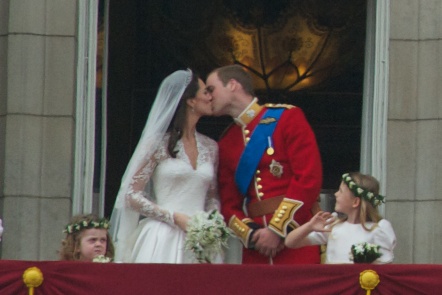 File:Kiss Wedding Prince William of Wales Kate Middleton.jpg