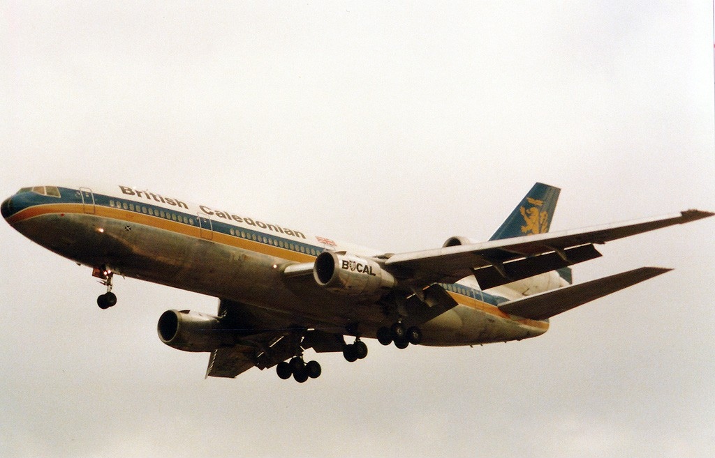 British 30. MCDONNELL Douglas DC-10 хвост.