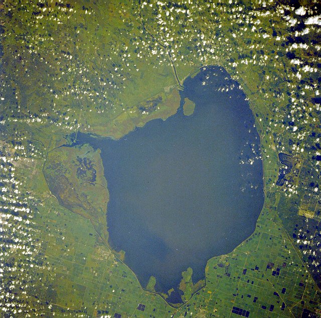 Lake Okeechobee - Wikipedia