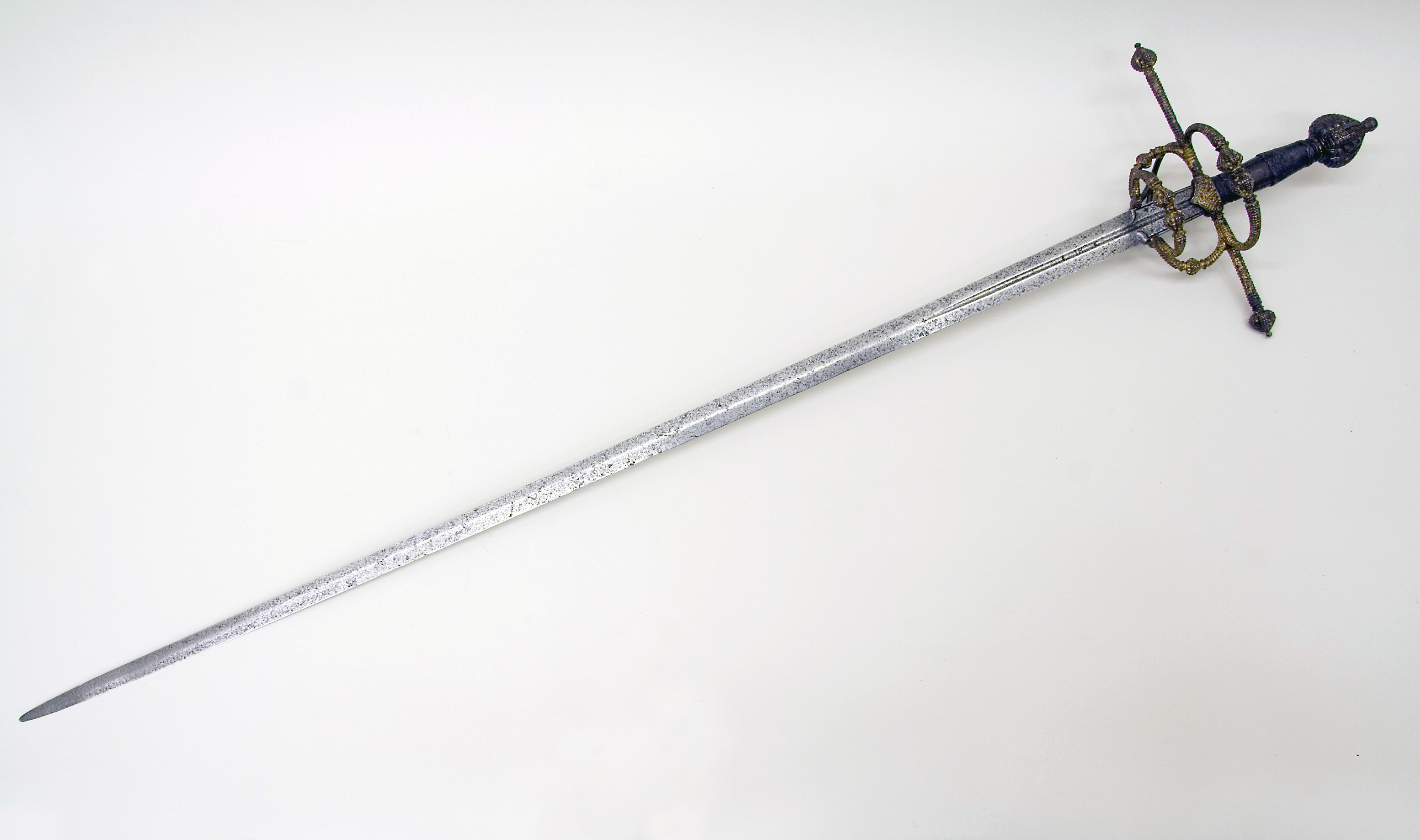 Rapier MET sfsb04.3.287 001.jpg. w:en:public domain. 