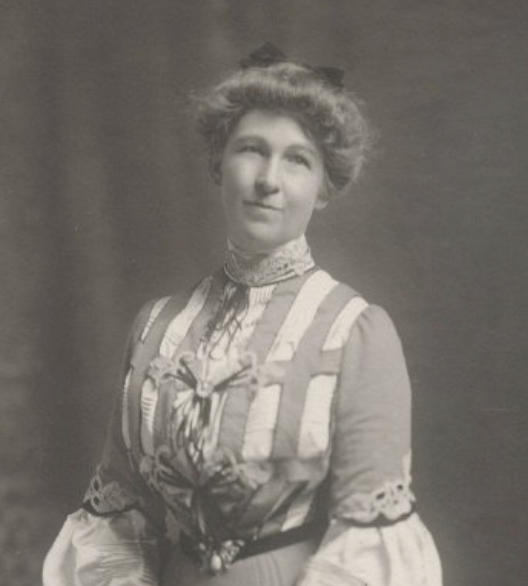 File:Rhoda May Knight Rindge, c. 1900–1901.png