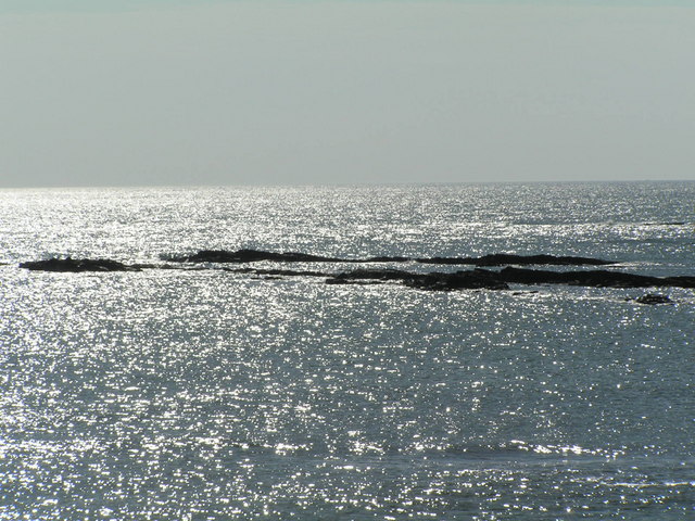 File:Roan Rock - geograph.org.uk - 179686.jpg