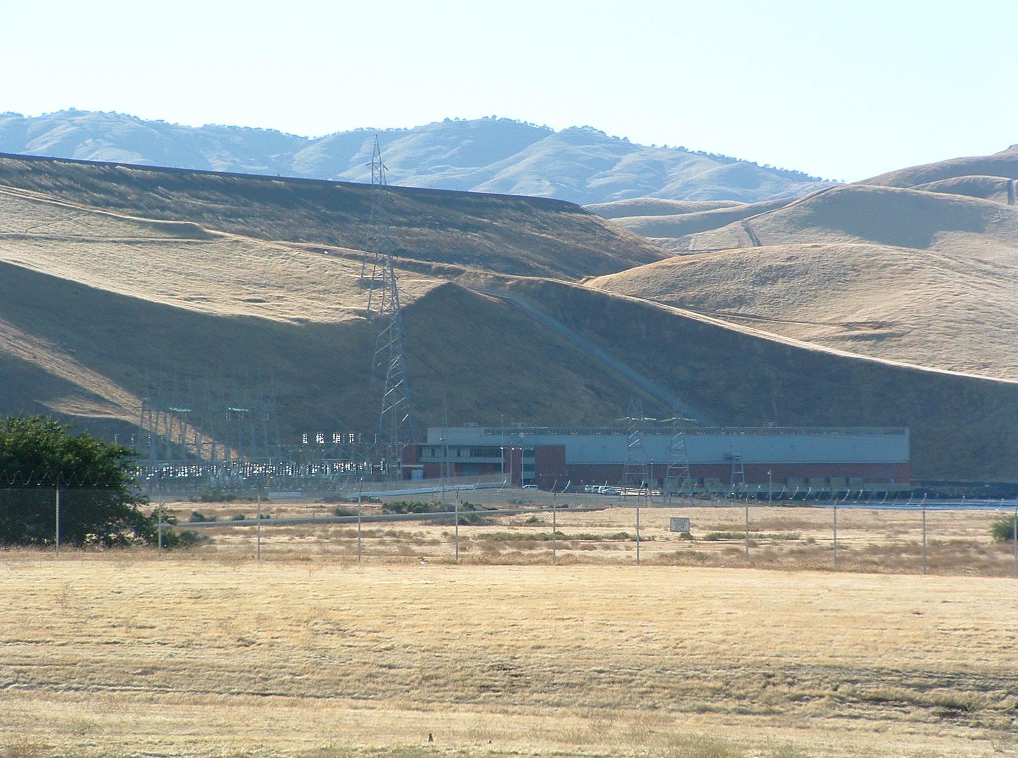 Photo of San Luis Dam