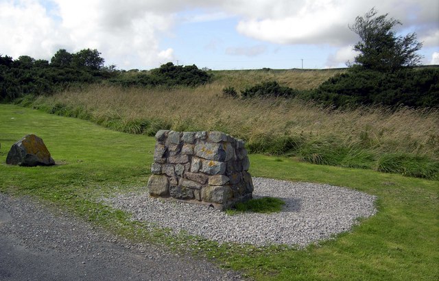 File:Viewpoint near Dundrennan - geograph.org.uk - 1468353.jpg