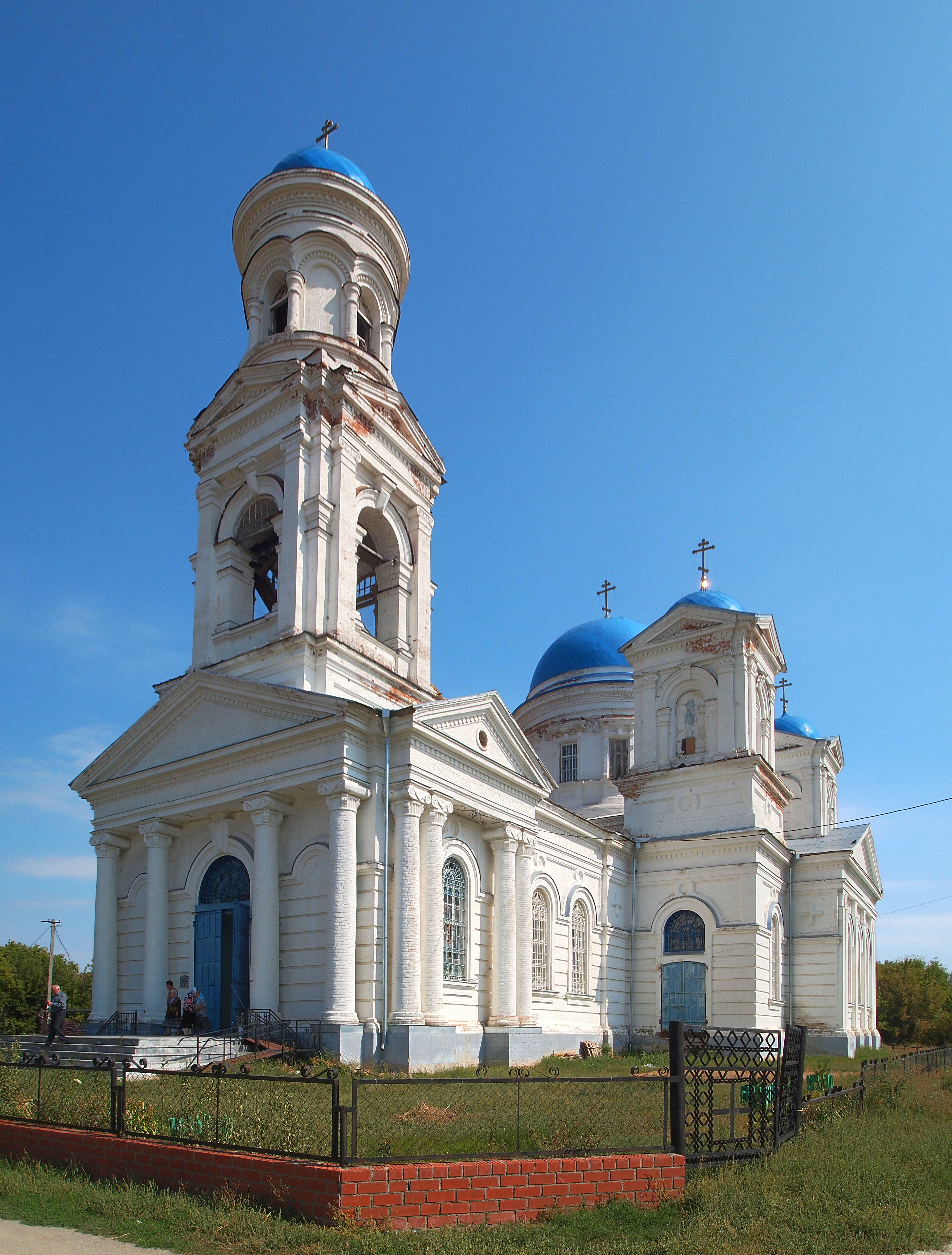 Погода дергачи саратовская область. Храм Михаила Архангела Дергачи Саратовская область. Город Дергачи Саратовской области. Церковь Михаила Архангела Нижний Мамон. Поселок Дергачи Саратовской области.