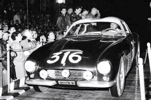 File:1957-04-14 Giro Sicilia Ferrari 250 0515GT Buticchi.jpg