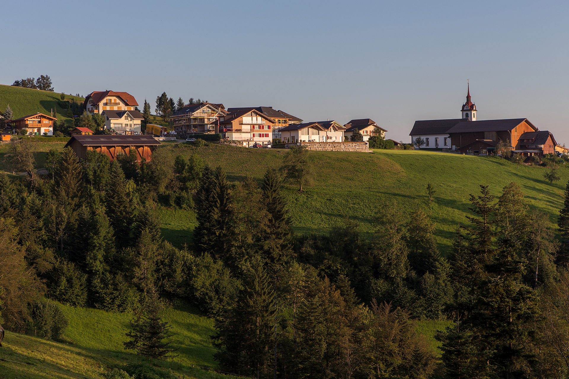 Деревня центр. Menznau Швейцария. Тринген. Dorf am main. D. Herdemerten / Wikimedia Commons.