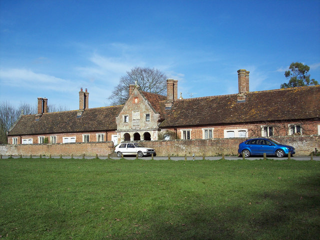 File:AlmshousesWSG.jpg