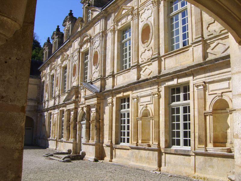 File:Château de Bussy-Rabutin 06.jpg