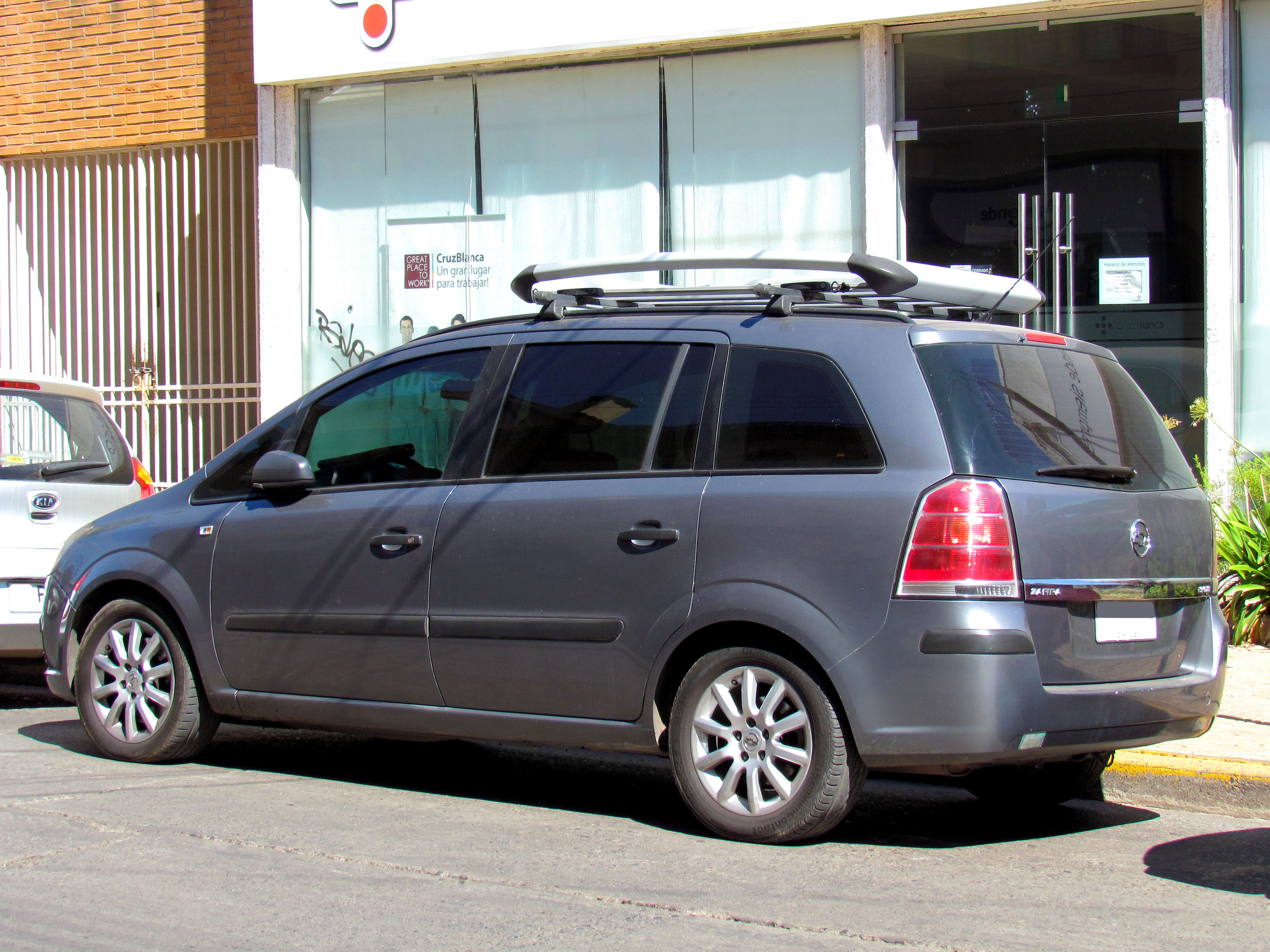 Опель зафира б 1.9 cdti. Opel Zafira универсал. Шевроле Зафира. Опель Zafira универсал. Опель Zafira универсал b.