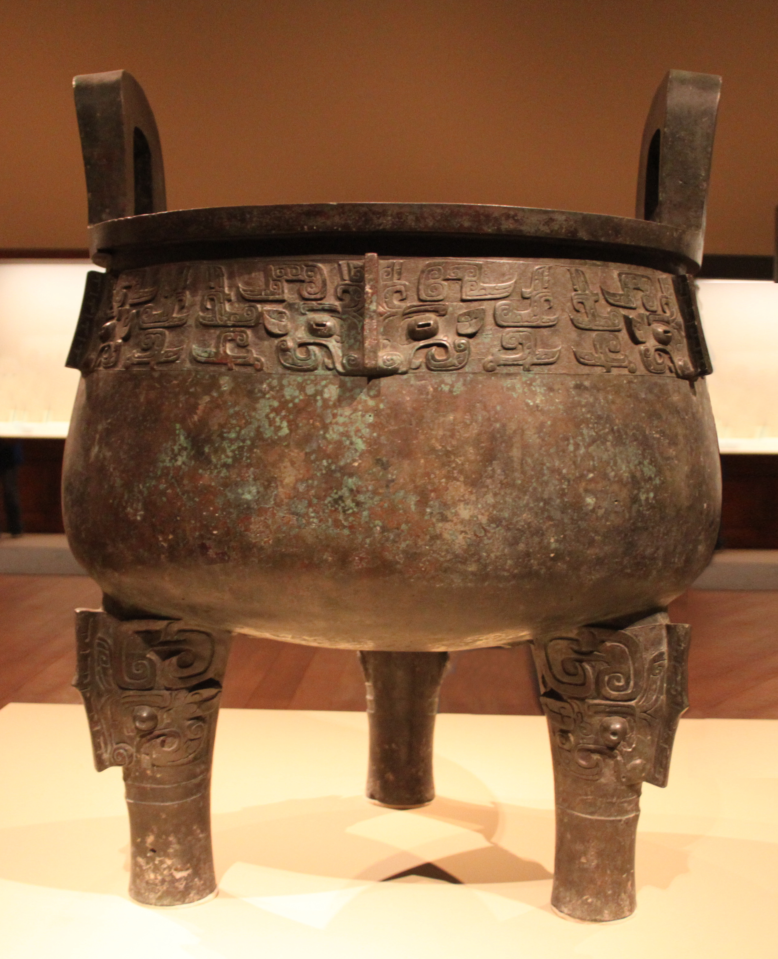 Ritual tripod cauldron (Ding), China, Shang dynasty (ca. 1600–1046 BCE)